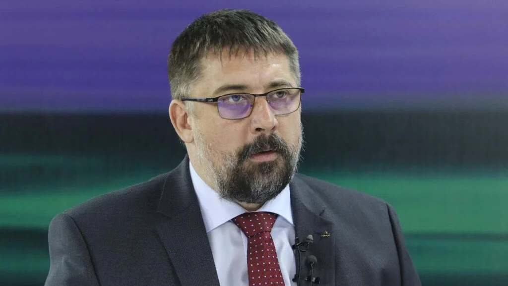 Ako su radikali i Vučić učestvovali u &bdquo;snajper safariju&ldquo; tokom opsade Sarajeva &ndash; zna se gde im je mesto: Džaba Vučić tuži svetske medije 3