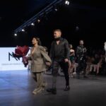 KADA MLADALAČKI SAN POSTANE JAVA: Ivan Gajić kao maneken otvorio i zatvorio modnu reviju rame uz rame sa kreatorkom Marijom Vitez (FOTO) 1000691679