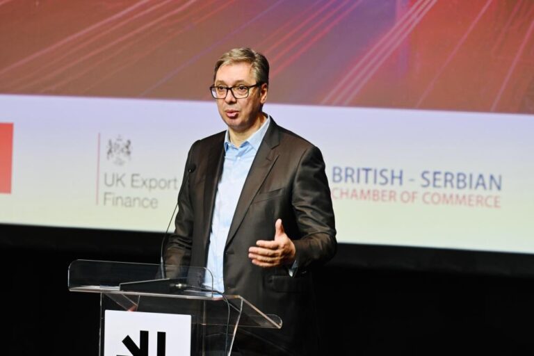 Aleksandar Vucic 1 2