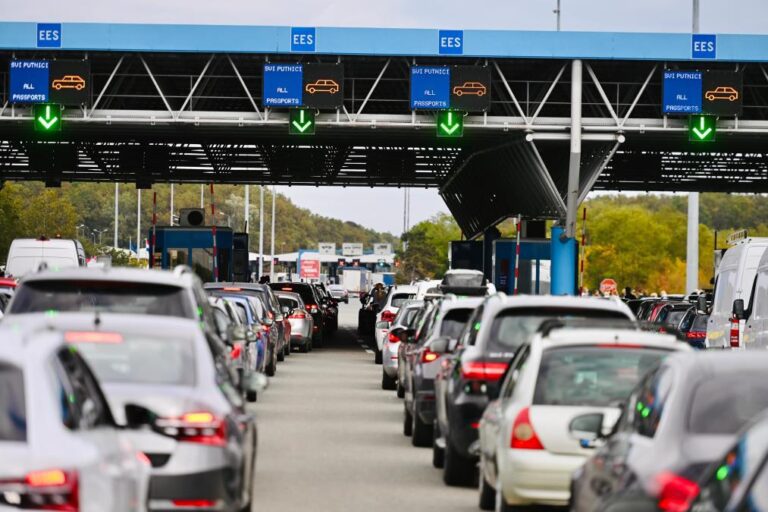 EES granica granicni prelaz pasos otisci prtstiju 13