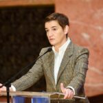 BRNABIĆ LAŽI BLOKADERA O NIS-U SASEKLA U STARTU: To govori nekoliko stvari o njima, da uopšte ne ne razumeju kako Vučić funkcioniše i da ne poznaju svoju državu IMG 20251001 WA0044