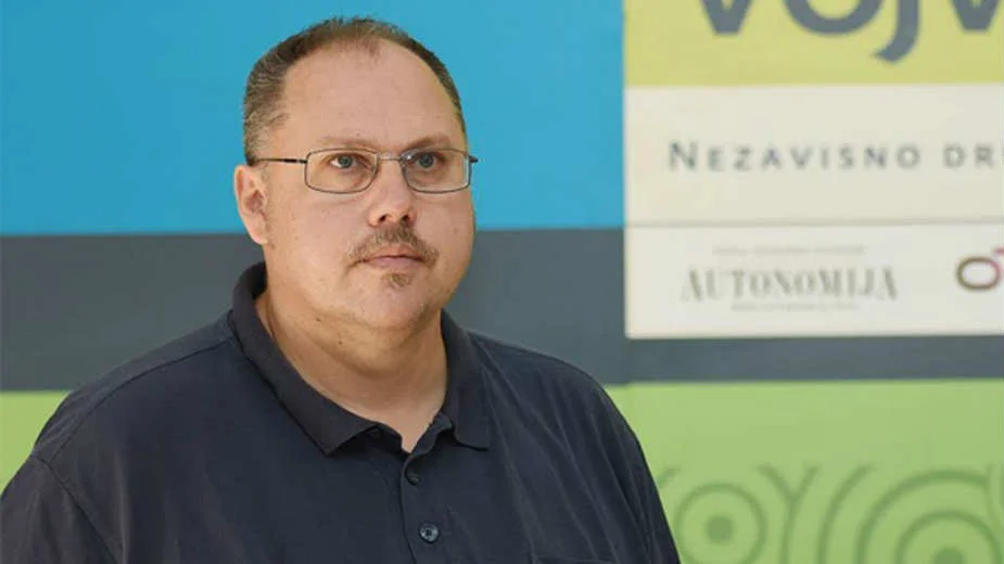 Ako su radikali i Vučić učestvovali u &bdquo;snajper safariju&ldquo; tokom opsade Sarajeva &ndash; zna se gde im je mesto: Džaba Vučić tuži svetske medije 2