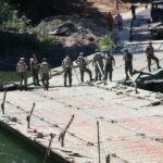 POVEĆAN VODOSTAJ, VELIKA MORAVA SVE VIŠE NADOLAZI: Pontonski most u Svilajncu zatvoren za saobraćaj zbog bezbednosti građana Pontonski most Velika Morava