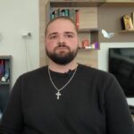 Kako je Bejzil postao Vasilije: Mladi Amerikanac oduševljen Srbijom, priprema se da upiše teologiju u Beogradu Screenshot 2025 11 21 083032