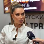 ŠOK NA KONCERTU TEE TAIROVIĆ: Pevačica pala na kolena pred publikom i zaplakala! Tea Tairovic