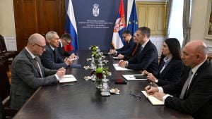 Ministar Đurić sa ambasadorom Rusije o saradnji i izazovima 16