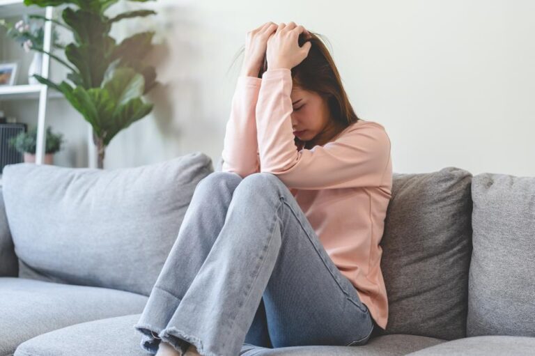 depresija shutterstock 2458873197