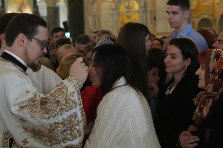 ponocna liturgija 19042025 0057