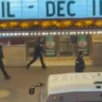 Ljudi u panici beže, najmanje sedam osoba ranjeno: Prvi snimak pucnjave u centru Čikaga, totalni haos u gradu punom Srba (VIDEO) pucnjava