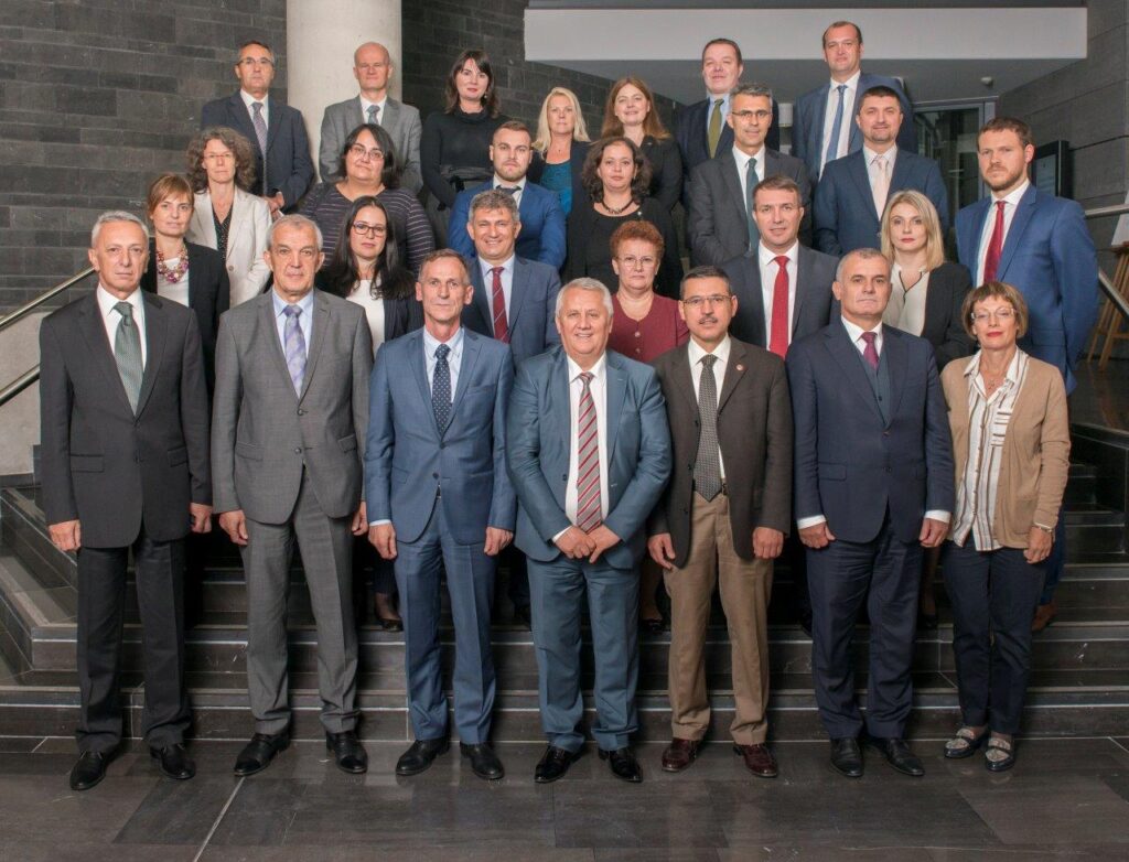 Trećina nevažećih diploma u Srbiji revizori utvrdili