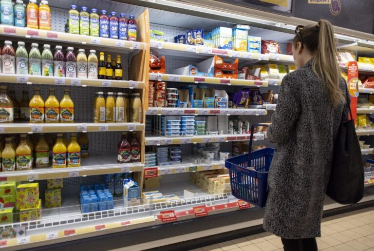 supermarket februarl 2023 epa tolga akmen 1