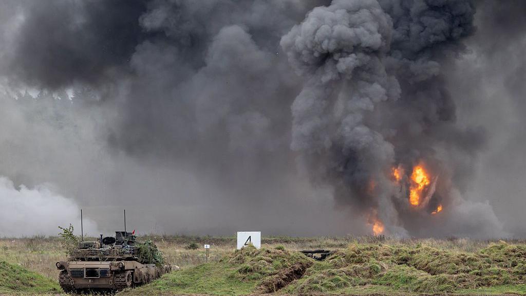 Eksplozije i dim tokom vojne vežbe članica Nato alijanse i njihovih saveznika u Poljskoj