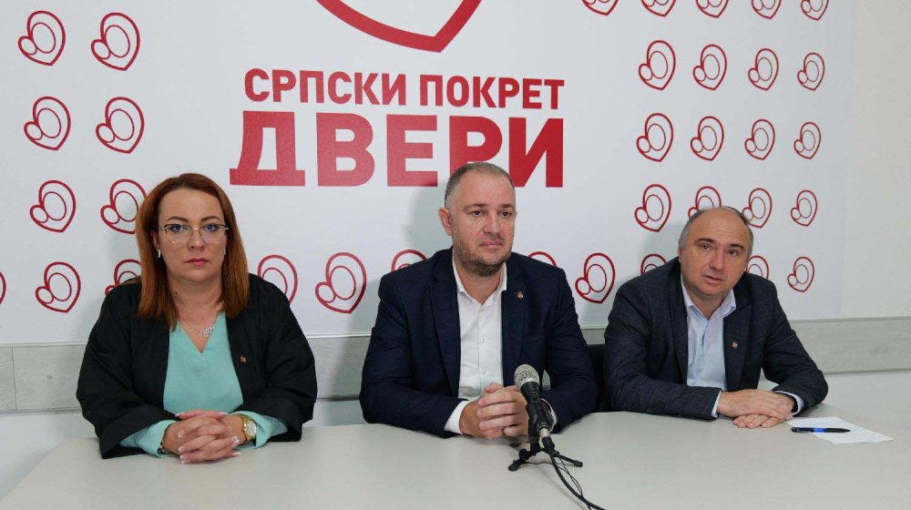 Dveri podržale studentsku akciju "Raspi&scaron;i pobedu" 8