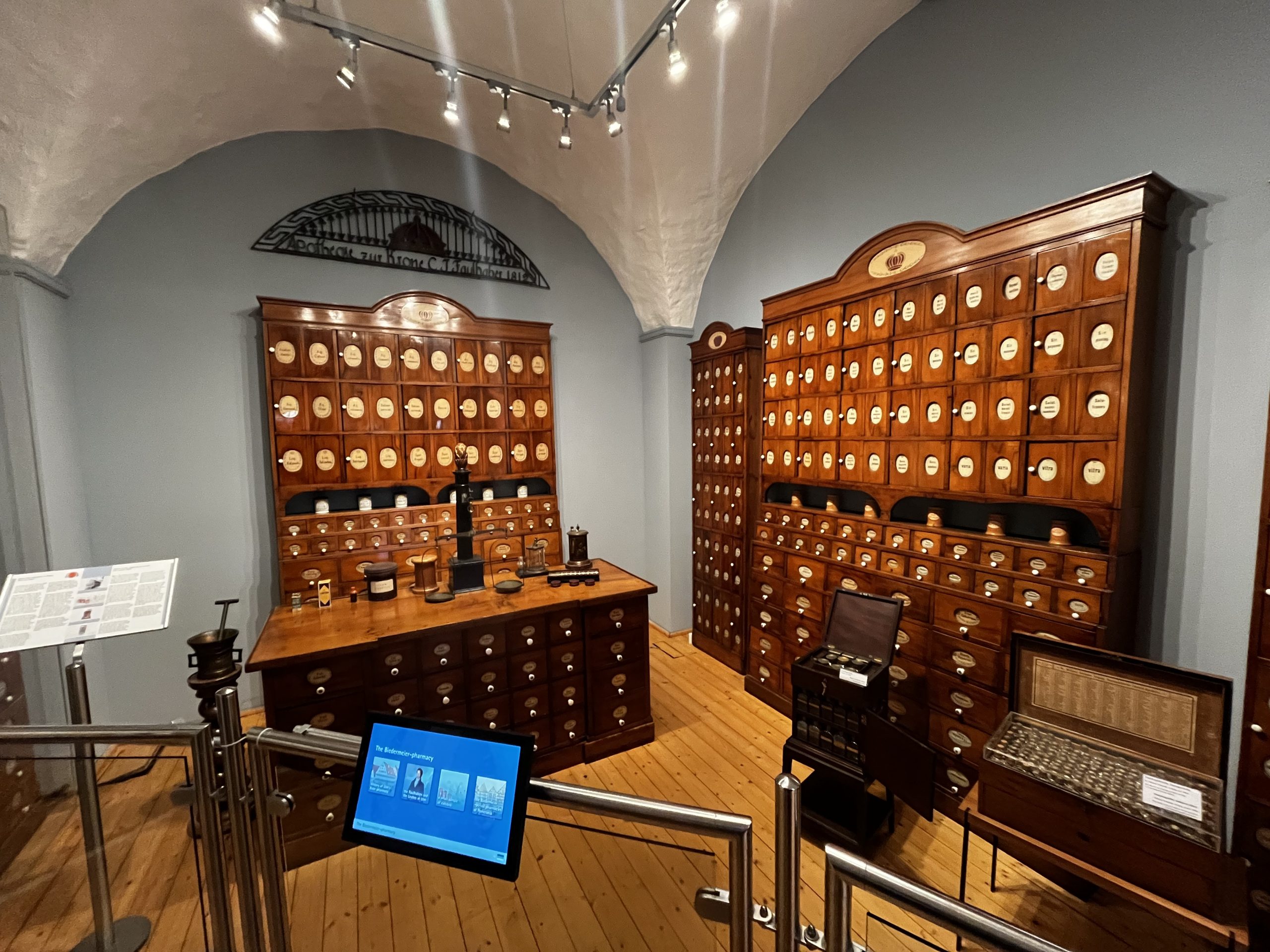 Pluća od lisice, pulverzirana mumija i zmijska koža: Kako jedan muzej razotkriva dva milenijuma istorije farmacije i lekova koje danas koristimo 2