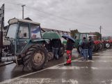 Da je ovo normalna zemlja, mi ne bismo ni bili ovde: Reporter Danasa sa poljoprivrednicima na blokadama u &Scaron;umadiji (FOTO) 7