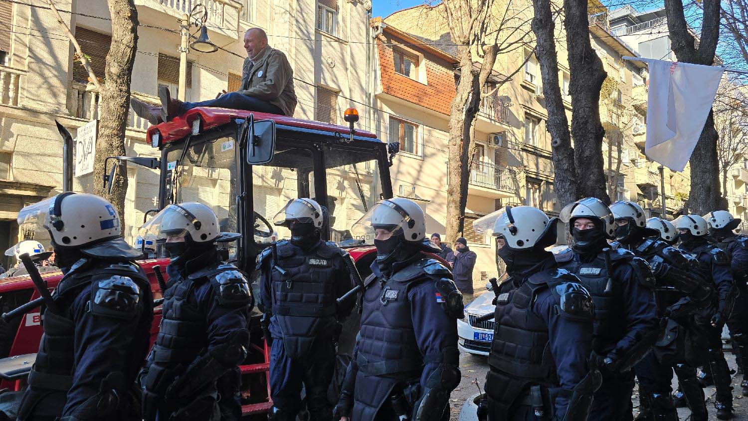 "Čovek koji sve radi srcem": Ko je Zlatko Kokanović, osumnjičen da je traktorom udario policajce? 1