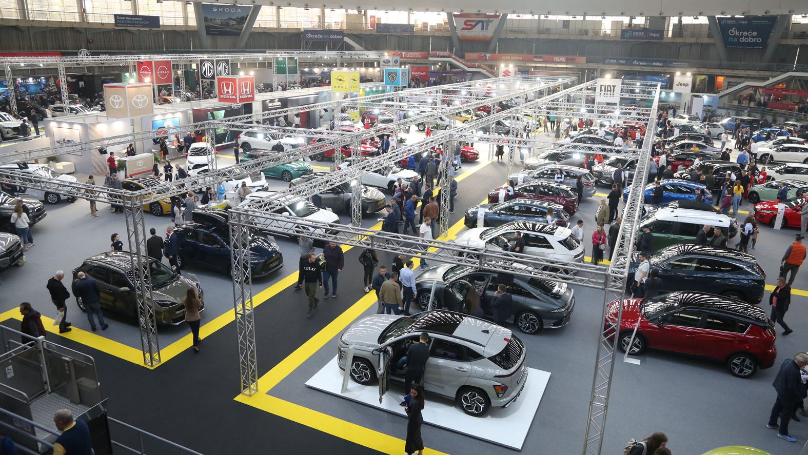 Zavr&scaron;en Sajam automobila: Od najjeftinijeg auta od 9.800 evra do Aston Martina od pola miliona evra 3