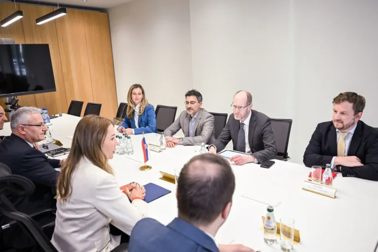 [Aggregator] Downloaded image for imported item #150811