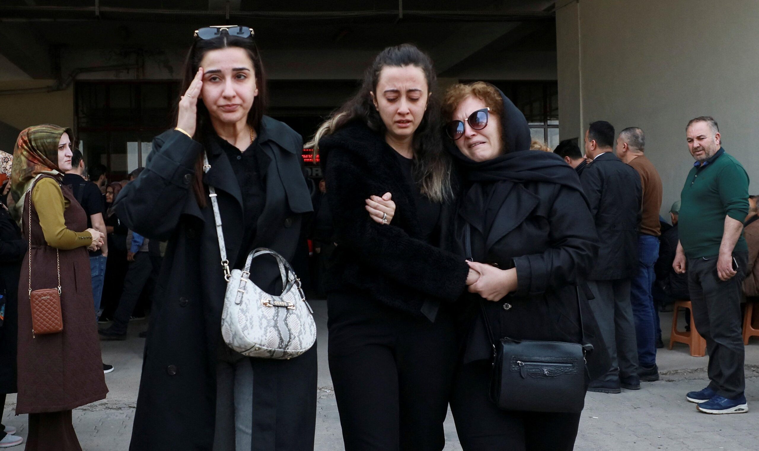 rodbina ubijenih u turskoj, pucnjava u turskoj, pucnjava u &scaron;koli u turskoj