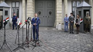 Mađar kaže da će obustaviti vesti na državnim medijima: Kako u Srbiji vide ovu najavu? 3