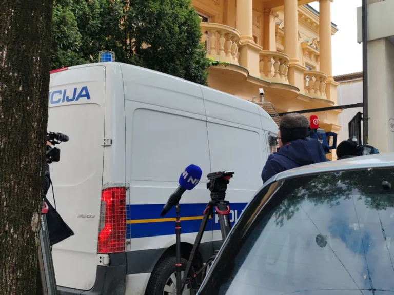 [Aggregator] Downloaded image for imported item #165801