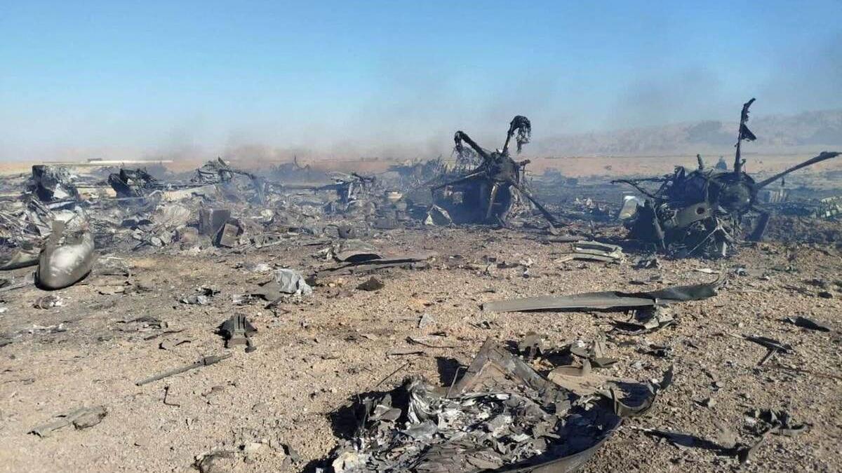 Olupine na zemlji za koje Revolucionarna garda tvrdi da je američki avion uni&scaron;ten tokom misije pronalaženja zarobljenog pilota u Isfahanu, u Iranu