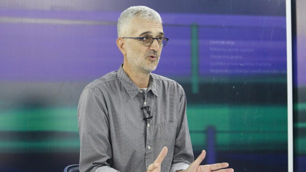 Mađarski gula&scaron; ili srpska mućkalica: Može li opozicija u Srbiji da primeni recept iz izborne kampanje Petera Mađara? 3