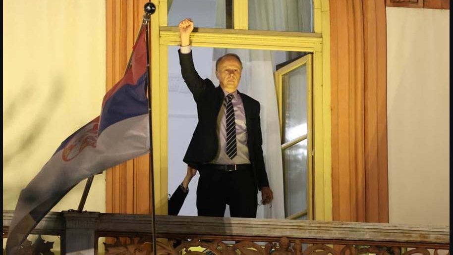 Vučić kaže da je Vladan Petrov "Ajn&scaron;tajn" za rektora Đokića: Ko je uticajniji naučnik i da li je to važno u političkoj trci? 2