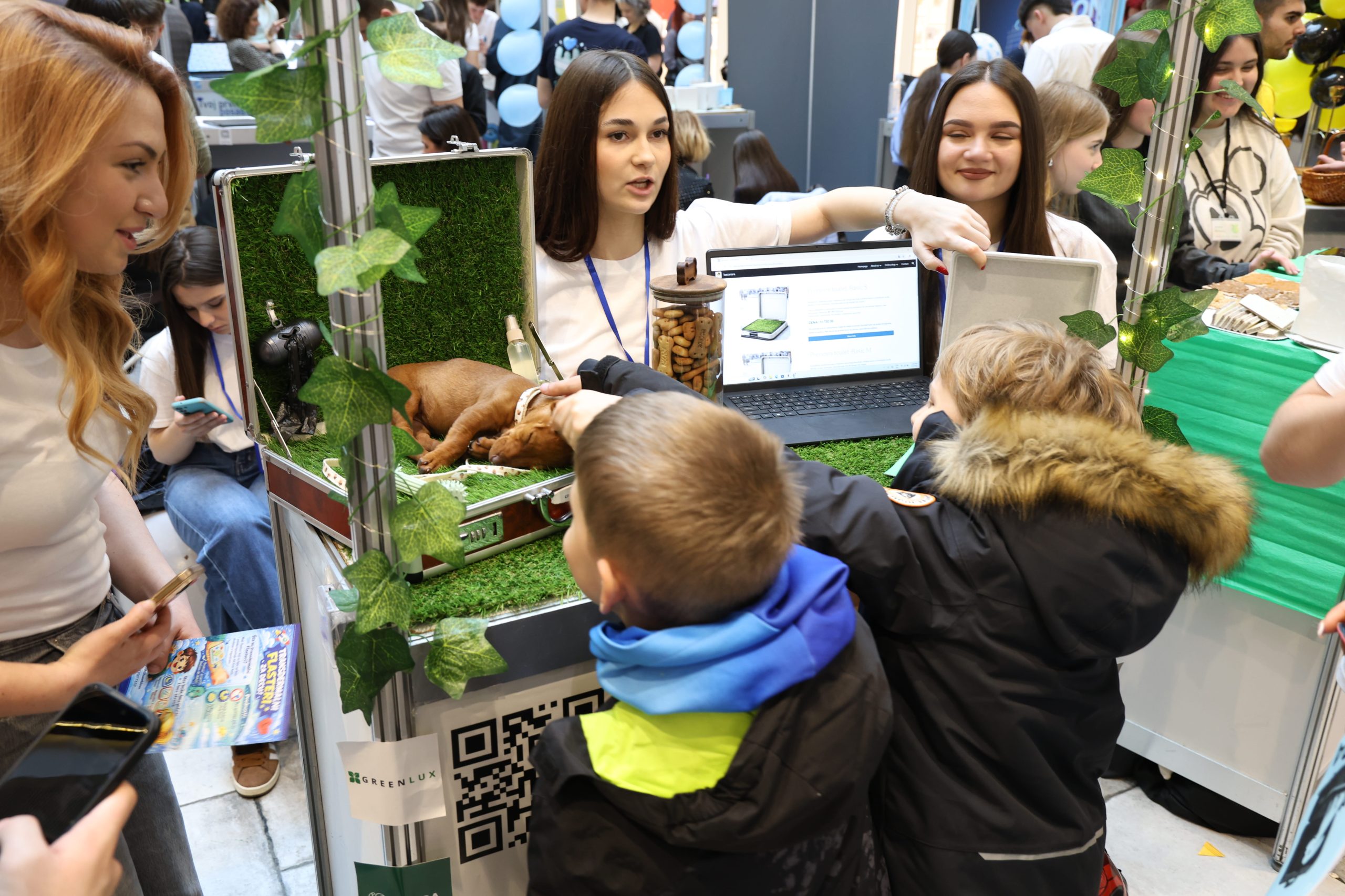 Komplet za izradu otiska &scaron;ape, sprej za peglanje i biljni terarijum &ndash; pobednički proizvodi srednjo&scaron;kolaca 6